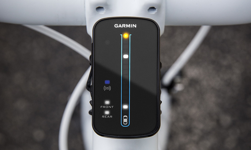 luz-garmin-073lbf-1.jpg Garmin Varia: radar y luces inteligentes para mejorar nuestra seguridad sobre la bici - Imagen 1