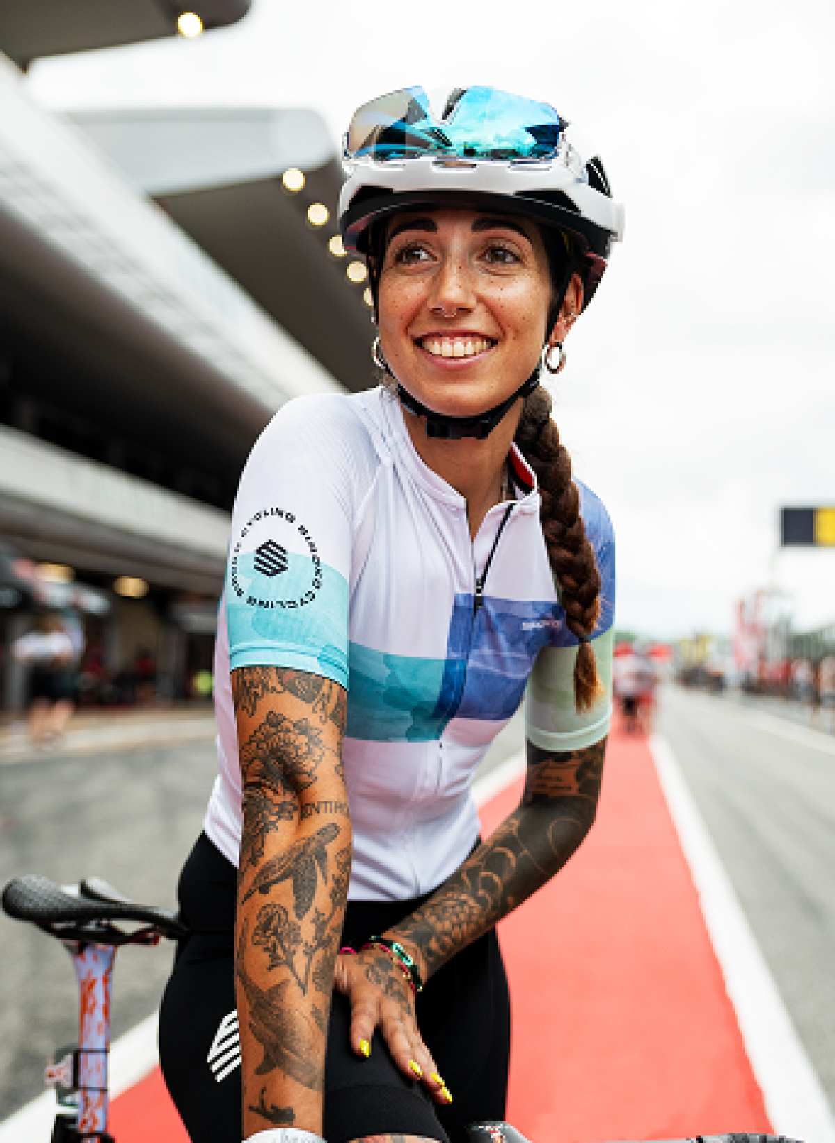 maillot-bici-mujer-462jrg.png Maillots de ciclismo para mujer: Carretera, MTB y gravel | SIROKO - Imagen 1