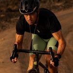 Ropa de ciclismo gravel: Maillots, culotes, gorras, calcetines y más | SIROKO