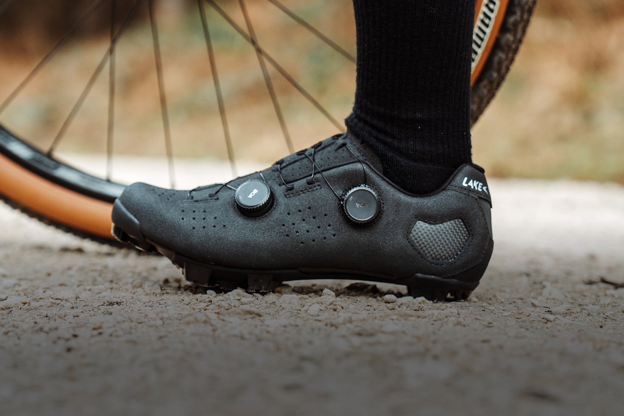 zapatillas-de-ciclismo-mtb-098tpt-1.jpg Zapatillas MTB Horma Ancha Disponible | Lake Cycling – Lake Cycling EU - Imagen 1