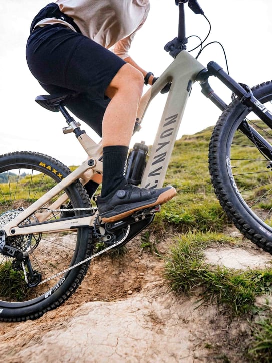 zapatillas-para-bicicleta-de-montana-015pkx.jpg Zapatillas de ciclismo Canyon | CANYON ES - Imagen 1