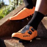 Cómo elegir el calzado adecuado para una bicicleta indoor ZYCLE