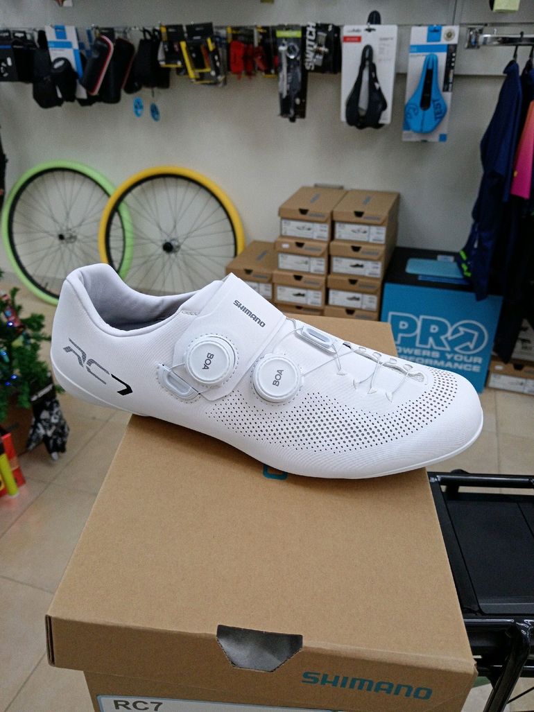 zapatillas-shimano-rc7-577oau-1.jpg De segunda mano Shimano rc7 – € 199 | buycycle - Imagen 1